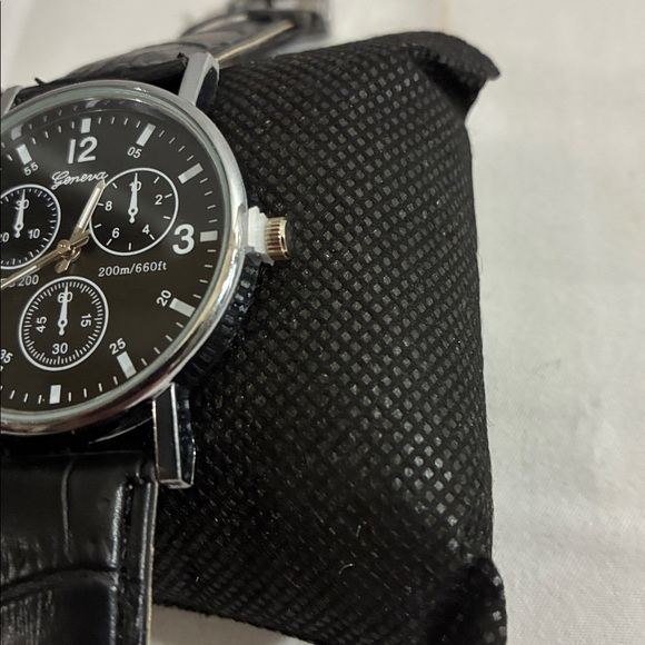 Geneva Watch Black Pleather Strap, Silver Case Gift Box Included - Picture 4 of 10